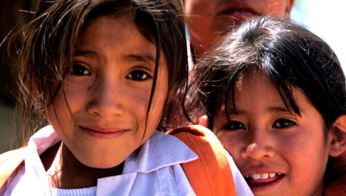 Kits sanitarios para escolares y familias